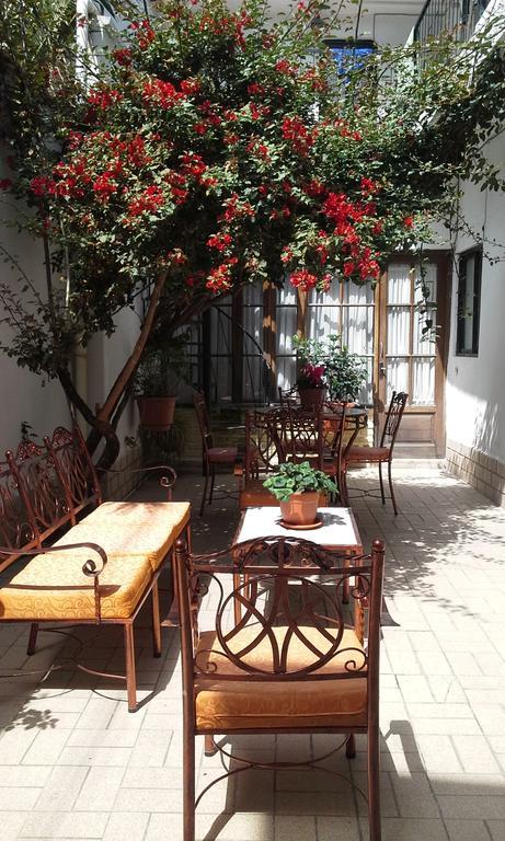 Casa De Huespedes Isabella Hotell Sucre Eksteriør bilde